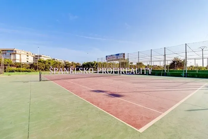 Prodej rodinného domu, Torrevieja, Španělsko, Ronda César Cánovas Girada, 50 m2