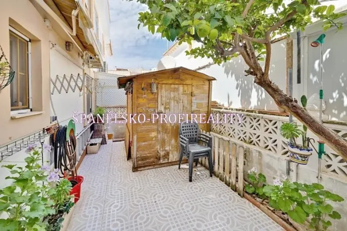 Prodej rodinného domu, Torrevieja, Španělsko, Ronda César Cánovas Girada, 50 m2