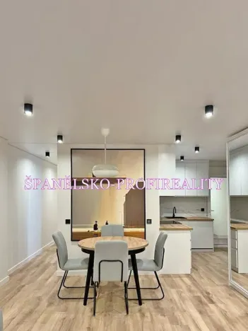 Prodej bytu 3+kk, Torrevieja, Španělsko, Calle Concordia, 85 m2