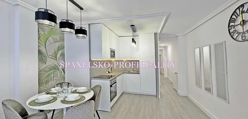 Prodej bytu 3+kk, Torrevieja, Španělsko, 75 m2
