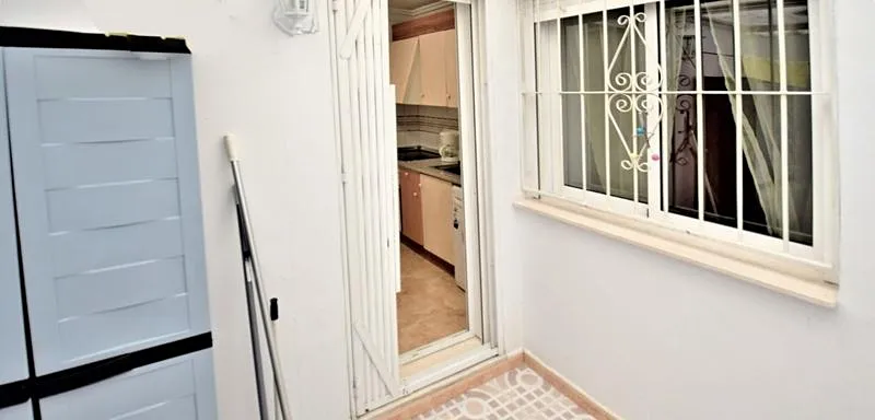 Prodej bytu 3+kk, Torrevieja, Španělsko, Calle Mar García Torregrosa, 54 m2