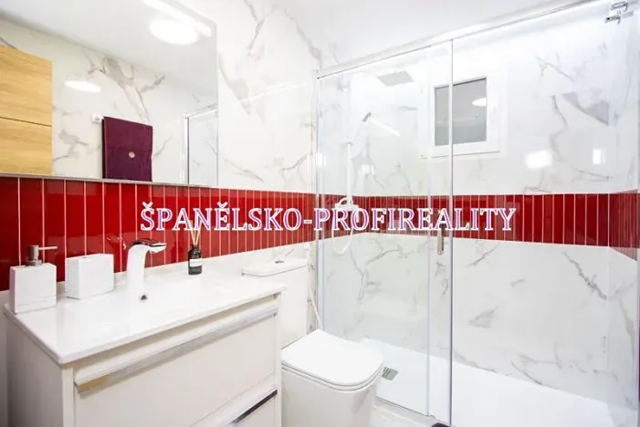 Prodej bytu 3+kk, Alicante, Španělsko, 75 m2