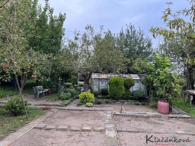 Prodej zahrady, Otrokovice, 415 m2