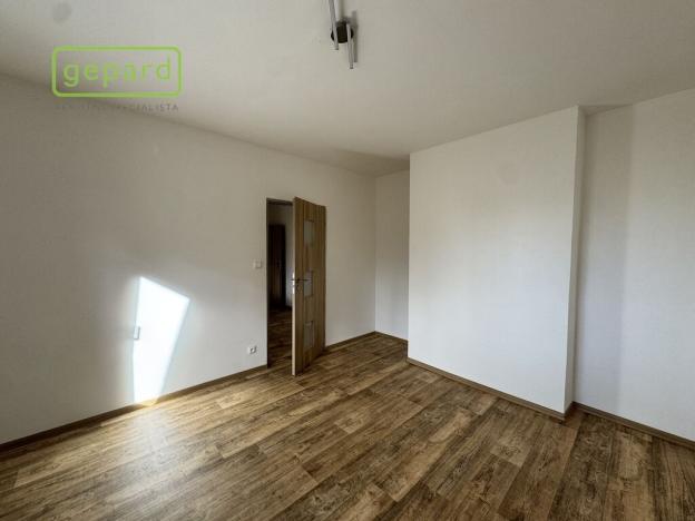 Pronájem bytu 2+1, Sokolov, Křížová, 39 m2