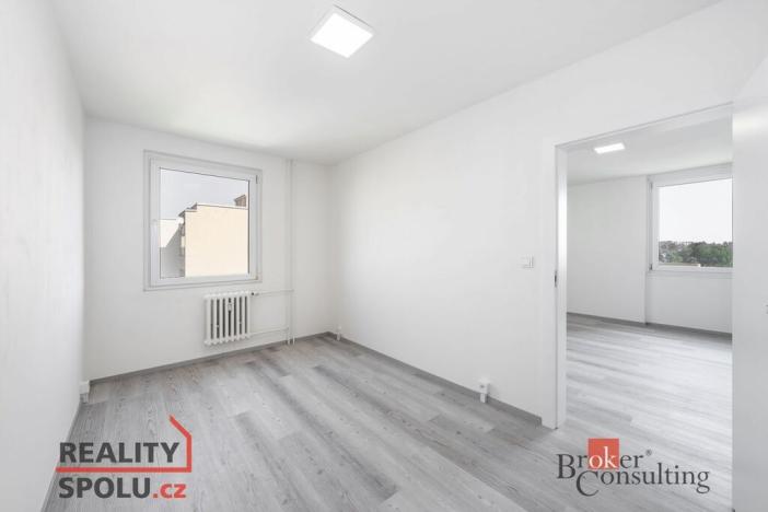 Pronájem bytu 3+1, Praha - Troja, Glowackého, 76 m2