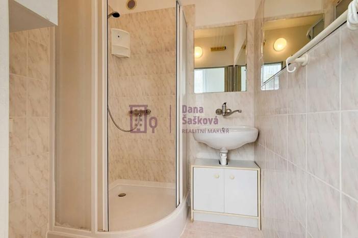 Pronájem bytu 2+1, Jindřichův Hradec, sídliště U Nádraží, 48 m2