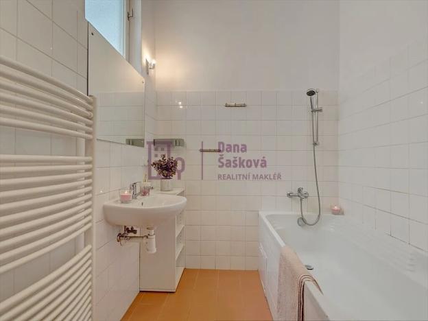 Pronájem bytu 3+1, Jindřichův Hradec, Komenského, 91 m2