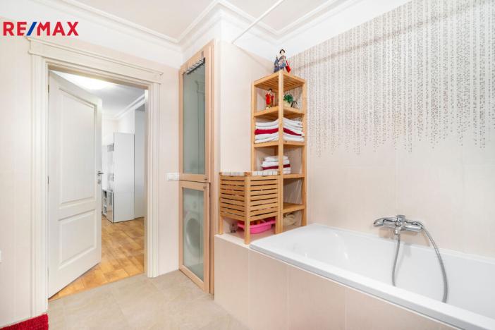 Pronájem bytu 3+kk, Karlovy Vary, Moskevská, 75 m2