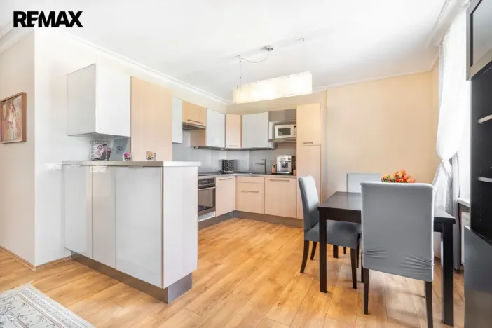 Pronájem bytu 3+kk, Karlovy Vary, Moskevská, 75 m2