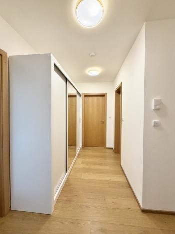 Pronájem bytu 2+kk, Liberec - Liberec I-Staré Město, Vítězná, 56 m2