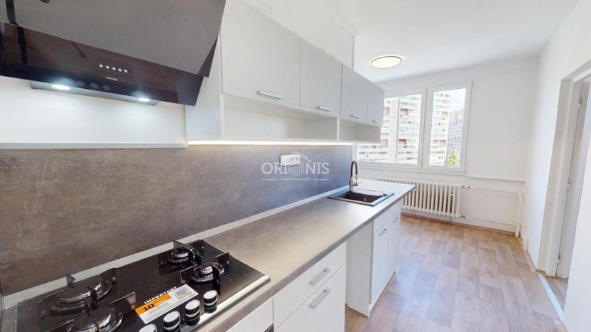 Pronájem bytu 2+1, Chomutov, Březenecká, 68 m2