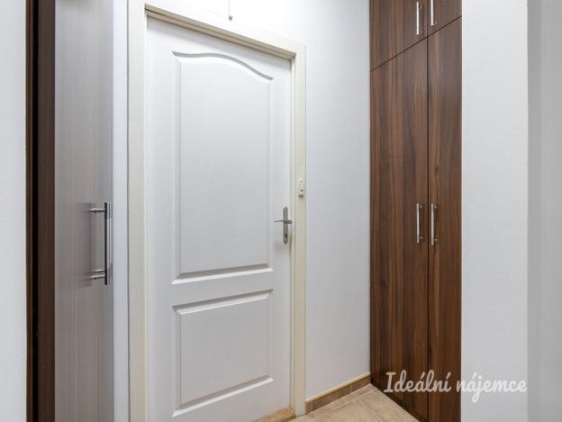 Pronájem bytu 3+1, Praha - Hlubočepy, Lamačova, 70 m2