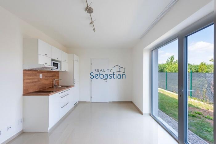 Pronájem bytu 1+kk, Horoměřice, Opuková, 21 m2