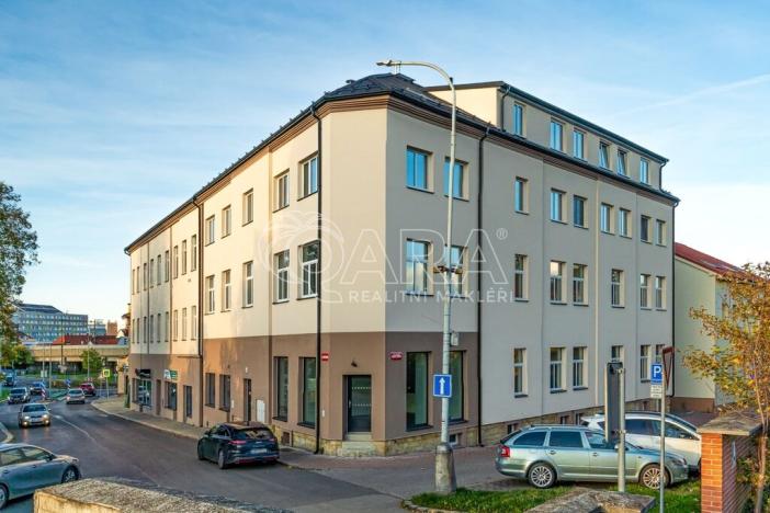 Pronájem bytu 1+kk, Kralupy nad Vltavou, S. K. Neumanna, 33 m2