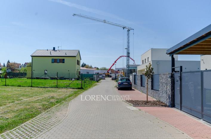 Prodej pozemku, Praha - Kbely, Ponikelská, 707 m2