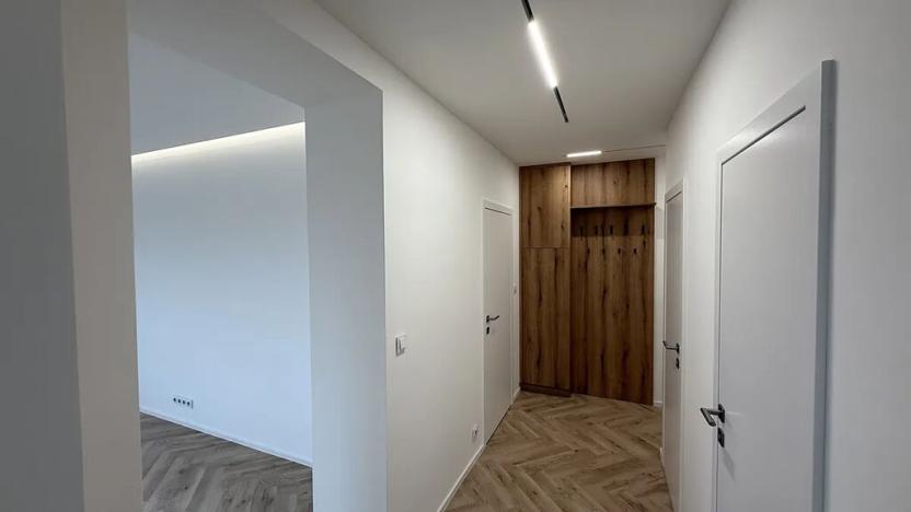 Pronájem bytu 2+1, Zlín, Věžové domy, 65 m2