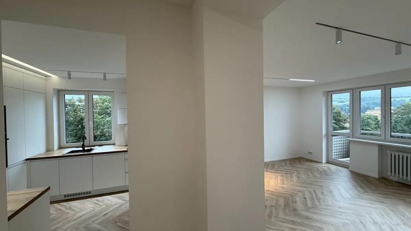 Pronájem bytu 2+1, Zlín, Věžové domy, 65 m2