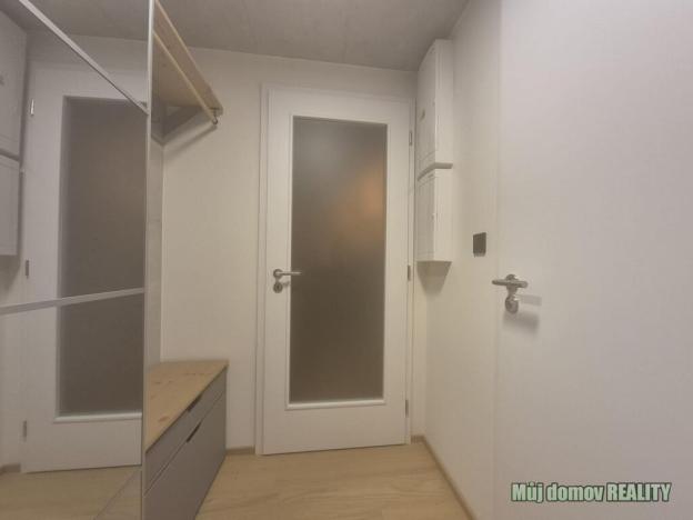 Pronájem bytu 3+kk, Praha - Vysočany, Kolbenova, 66 m2