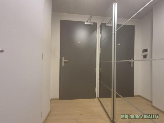 Pronájem bytu 3+kk, Praha - Vysočany, Kolbenova, 66 m2