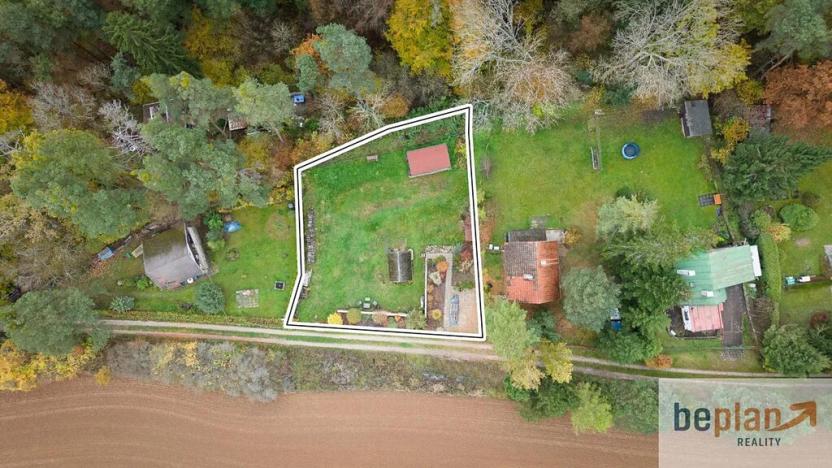 Prodej zahrady, Chyňava, 951 m2