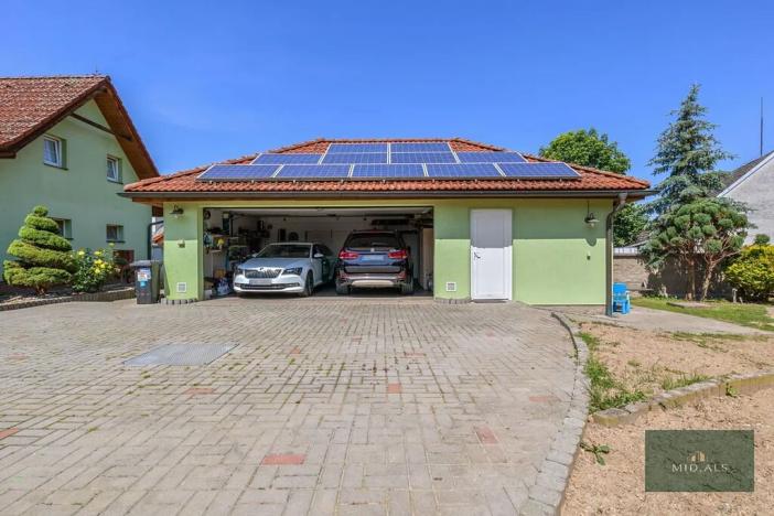 Prodej rodinného domu, Nevřeň, 200 m2