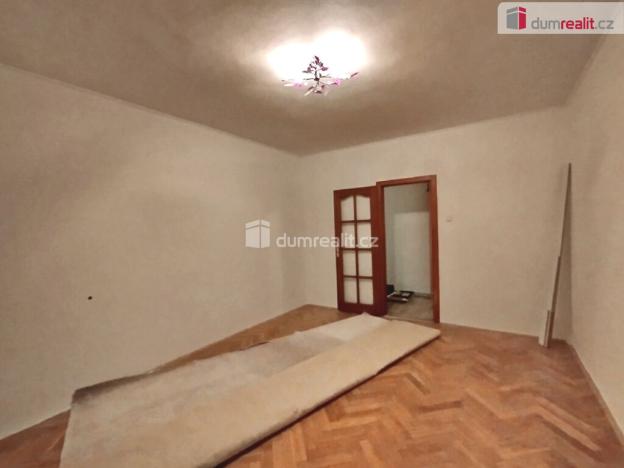 Pronájem bytu 2+1, Ostrov, S. K. Neumanna, 65 m2