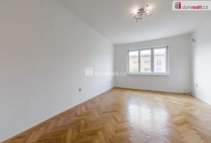 Pronájem bytu 2+1, Ostrov, S. K. Neumanna, 65 m2