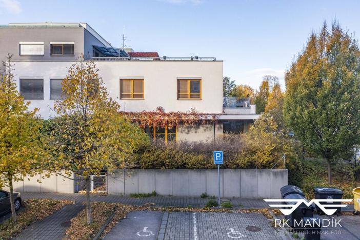 Prodej obchodního prostoru, Odolena Voda, K Cukrovaru, 90 m2