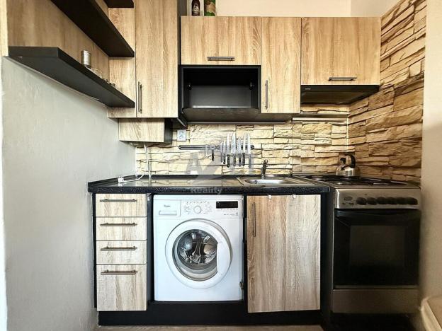 Prodej bytu 1+kk, Hranice - Hranice I-Město, Nádražní, 24 m2