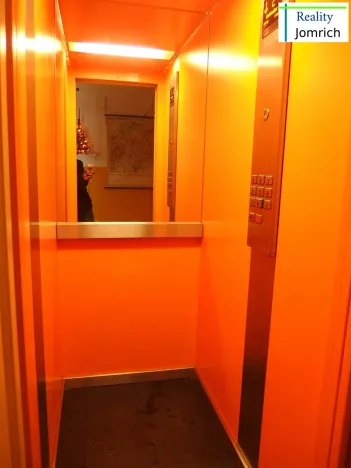 Pronájem bytu 3+1, Liberec, Dvorská, 60 m2