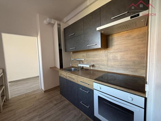 Pronájem bytu 4+1, Chomutov, Na Příkopech, 85 m2