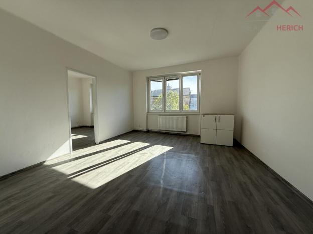 Pronájem bytu 4+1, Chomutov, Na Příkopech, 85 m2