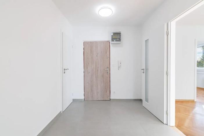 Pronájem bytu 2+1, České Budějovice, Lidická tř., 52 m2