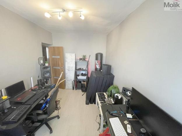 Prodej bytu 4+1, Meziboří, Okružní, 70 m2