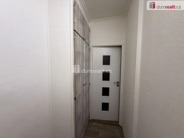 Pronájem bytu 1+1, Jílové - Martiněves, E. Krásnohorské, 36 m2