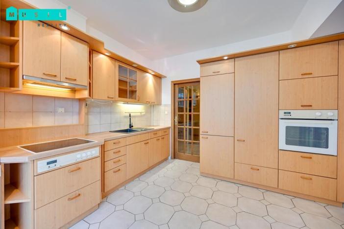 Pronájem bytu 3+1, Olomouc, Bezručova, 89 m2