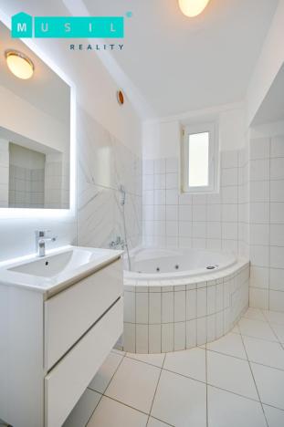 Pronájem bytu 3+1, Olomouc, Bezručova, 89 m2