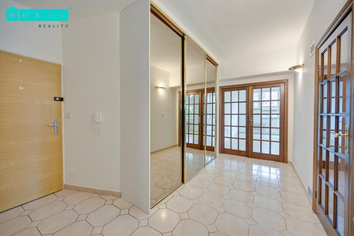 Pronájem bytu 3+1, Olomouc, Bezručova, 89 m2