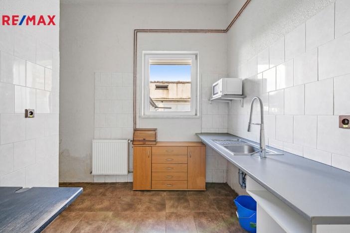 Prodej výrobních prostor, Skorošice, 1220 m2