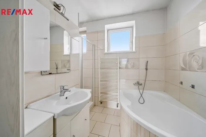 Prodej výrobních prostor, Skorošice, 1220 m2