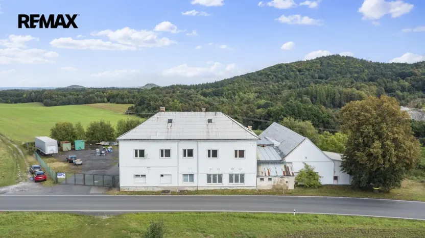 Prodej vícegeneračního domu, Skorošice, 1220 m2