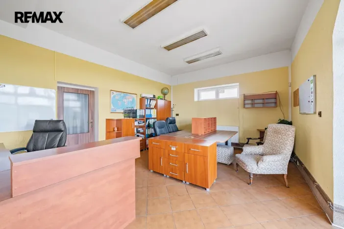 Prodej vícegeneračního domu, Skorošice, 1220 m2