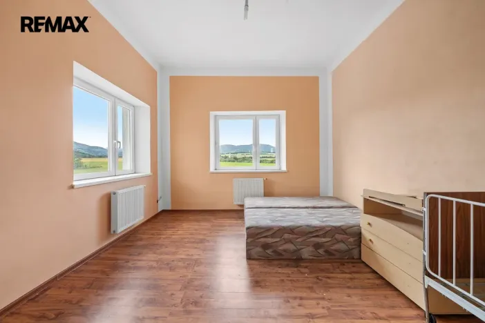 Prodej vícegeneračního domu, Skorošice, 1220 m2