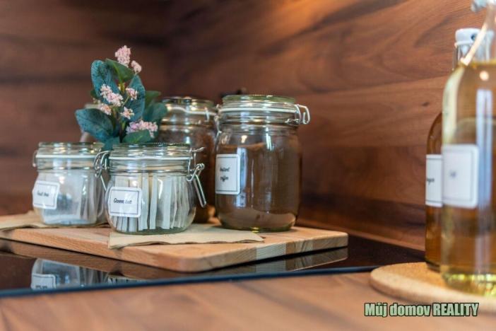 Pronájem bytu 2+kk, Praha - Čimice, Libčická, 55 m2