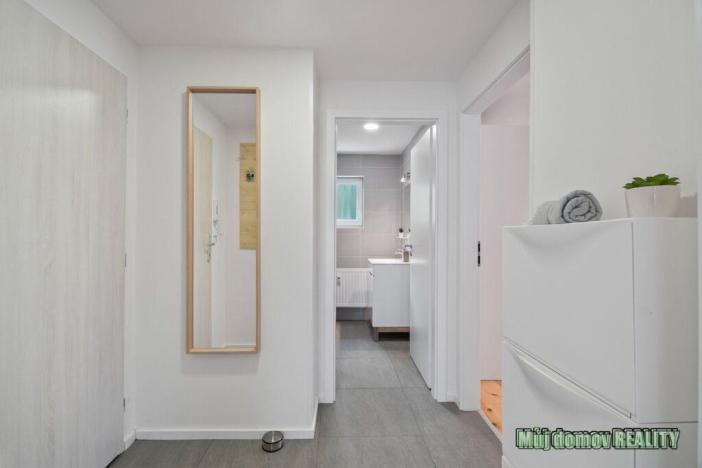 Pronájem bytu 2+kk, Praha - Čimice, Libčická, 55 m2