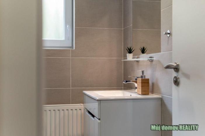 Pronájem bytu 2+kk, Praha - Čimice, Libčická, 55 m2