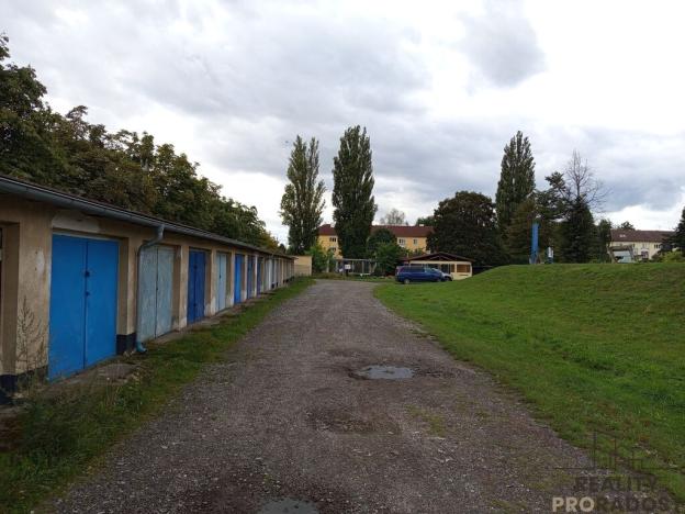 Prodej garáže, Pardubice, Demokratické Mládeže, 18 m2