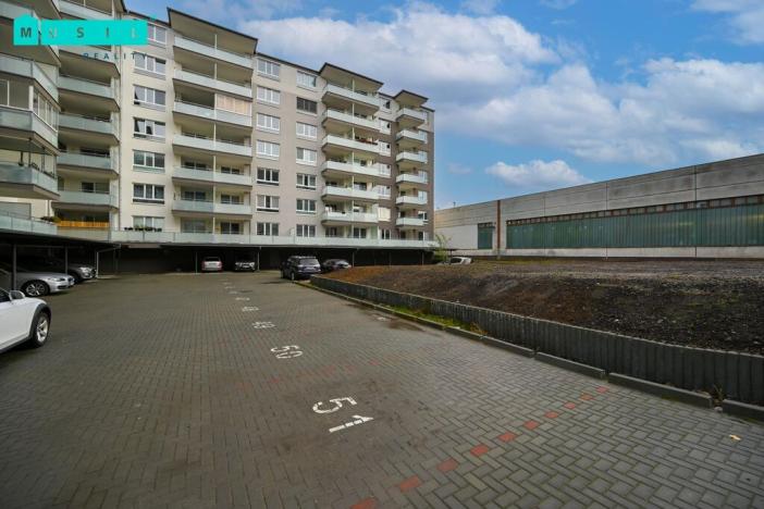 Pronájem garážového stání, Olomouc - Povel, Janského, 12 m2