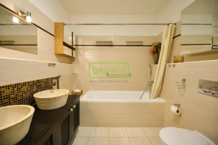 Prodej bytu 4+kk, Praha - Hloubětín, K náhonu, 92 m2