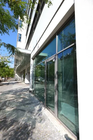 Pronájem obchodního prostoru, Praha - Karlín, Šaldova, 57 m2